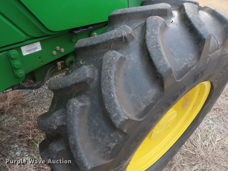 image for item GD9937 2014 John Deere 6125M MFWD tractor