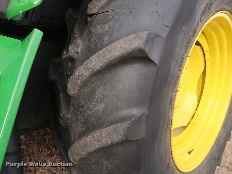 image for item GD9937 2014 John Deere 6125M MFWD tractor