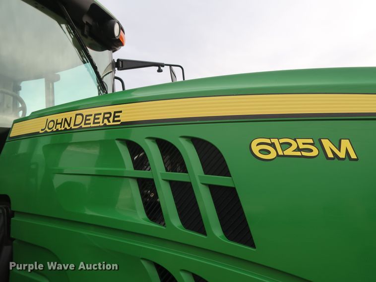 image for item GD9937 2014 John Deere 6125M MFWD tractor