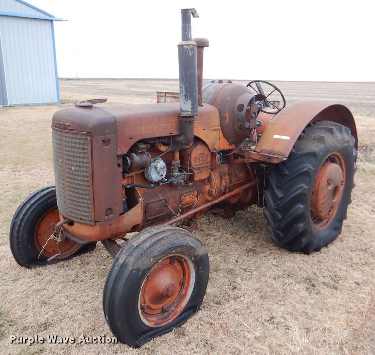 image for item GE9536 1948 Case LA tractor