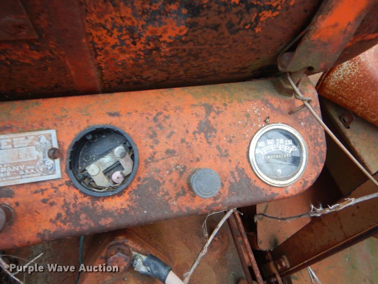 image for item GE9536 1948 Case LA tractor