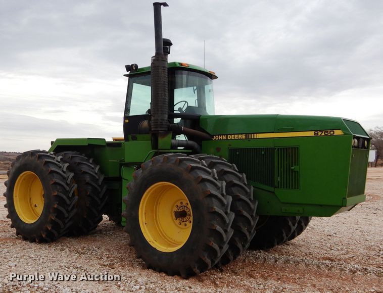 image for item GF9846 1990 John Deere 8760 4WD tractor