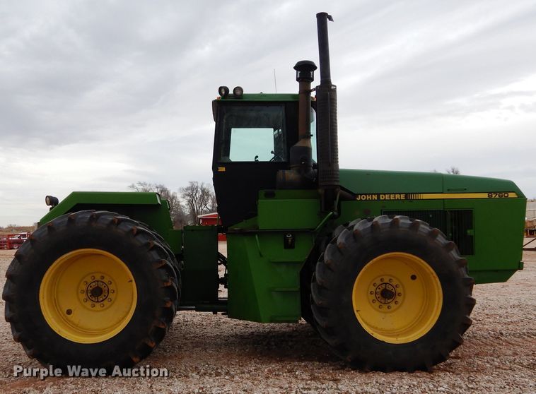 image for item GF9846 1990 John Deere 8760 4WD tractor
