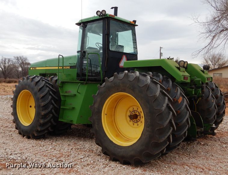 image for item GF9846 1990 John Deere 8760 4WD tractor