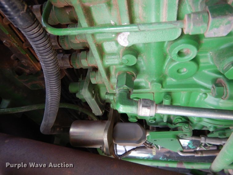 image for item GF9846 1990 John Deere 8760 4WD tractor