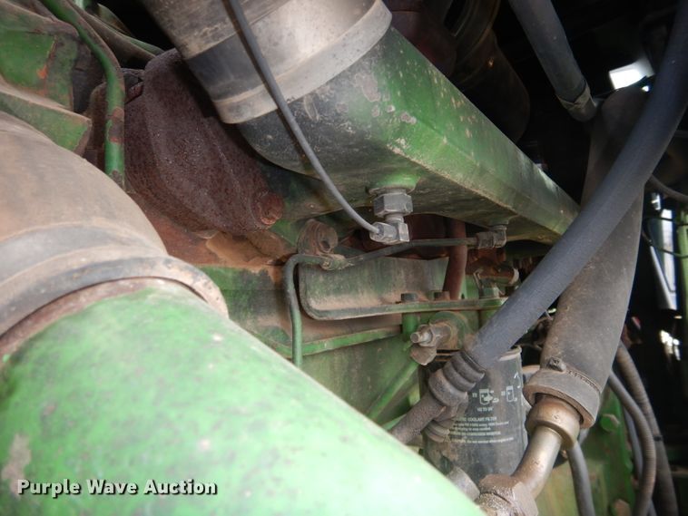 image for item GF9846 1990 John Deere 8760 4WD tractor