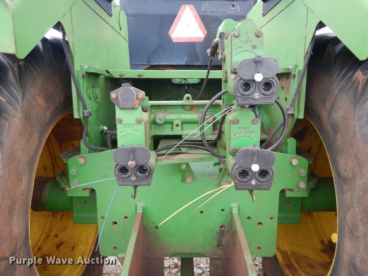 image for item GF9846 1990 John Deere 8760 4WD tractor