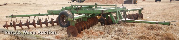 image for item GF9921 John Deere double off-set disk