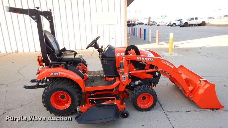 image for item GF9924 2018 Kubota BX2380 tractor
