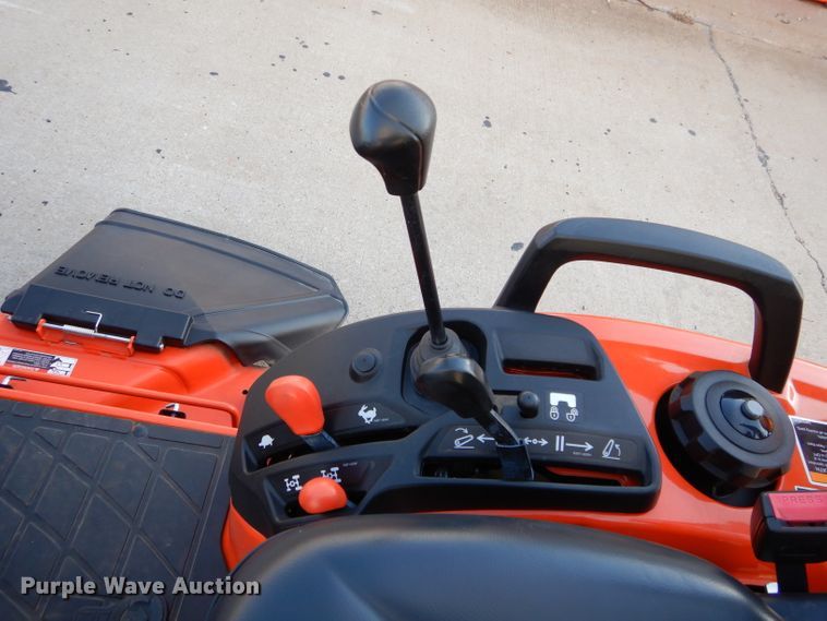 image for item GF9924 2018 Kubota BX2380 tractor