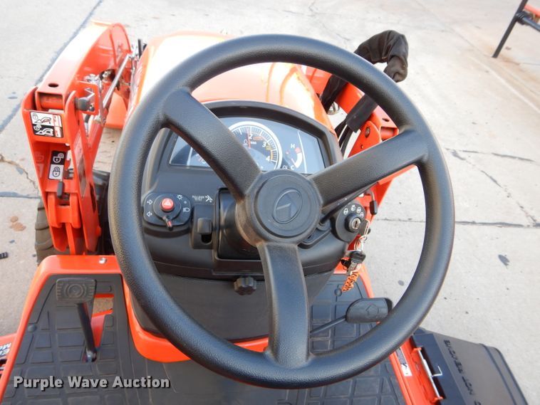 image for item GF9924 2018 Kubota BX2380 tractor