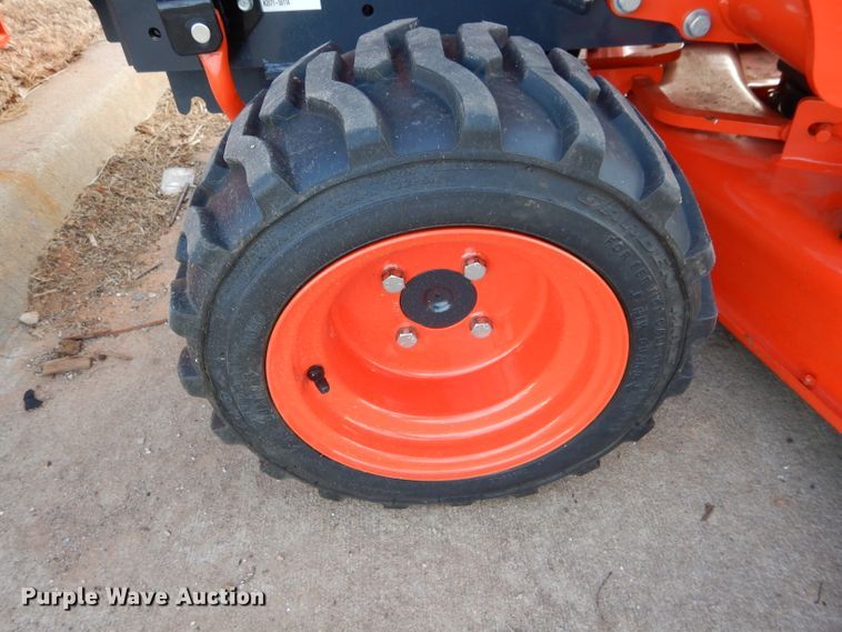 image for item GF9924 2018 Kubota BX2380 tractor