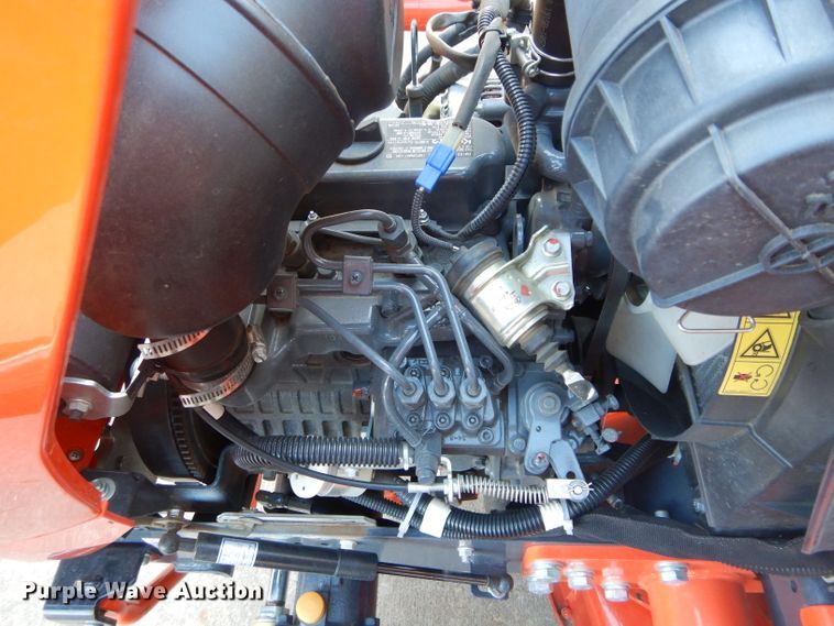 image for item GF9924 2018 Kubota BX2380 tractor