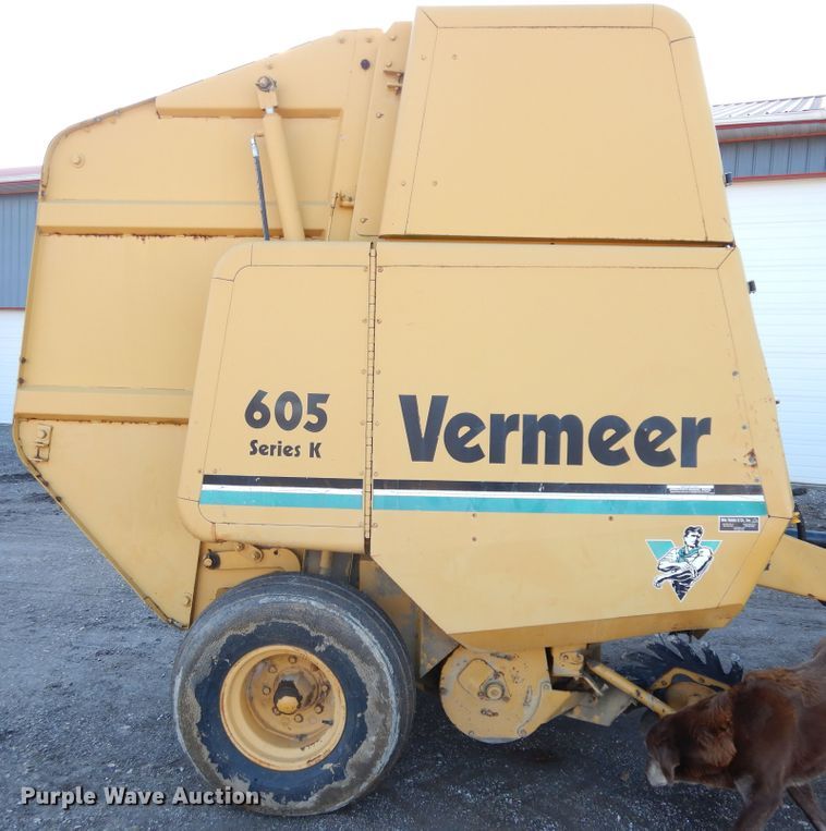 image for item H1210 1993 Vermeer 605 round baler