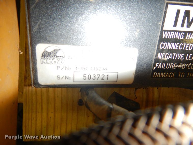 image for item H1210 1993 Vermeer 605 round baler