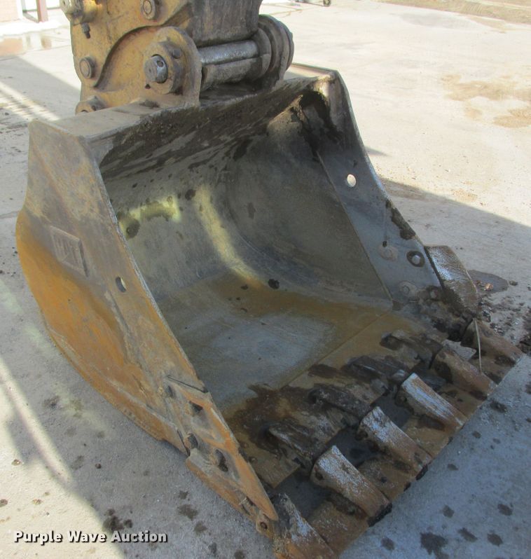 image for item DA8341 2004 Caterpillar 315C L excavator