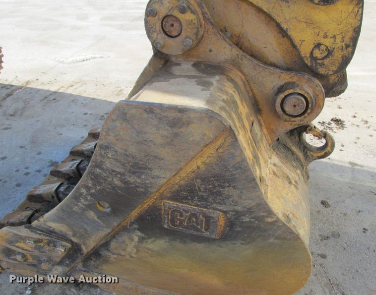 image for item DA8341 2004 Caterpillar 315C L excavator