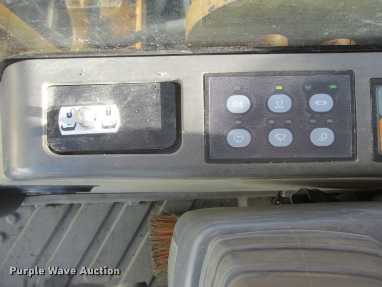 image for item DA8341 2004 Caterpillar 315C L excavator