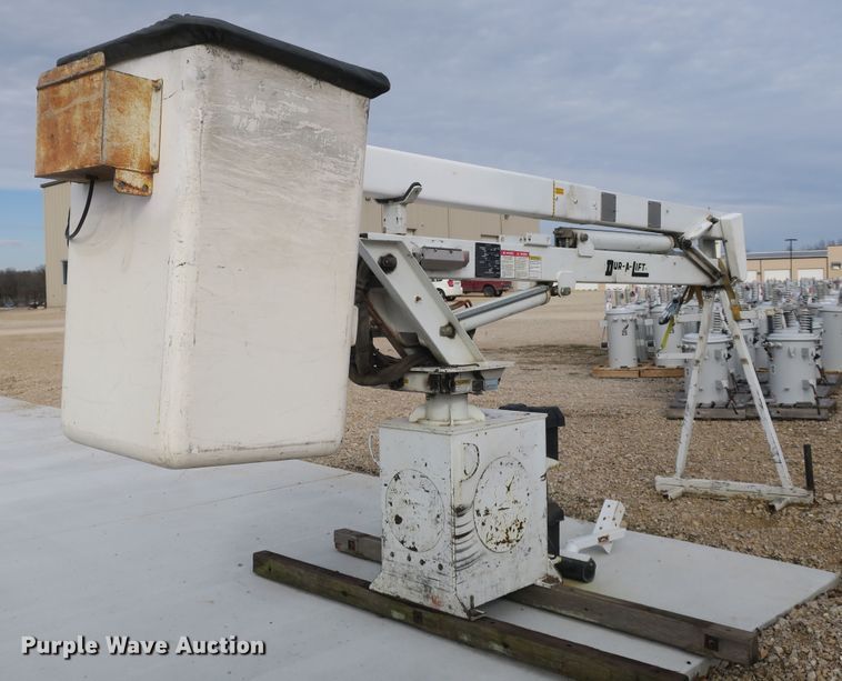 image for item DB10096 Duralift DFSL32 articulating, insulated boom