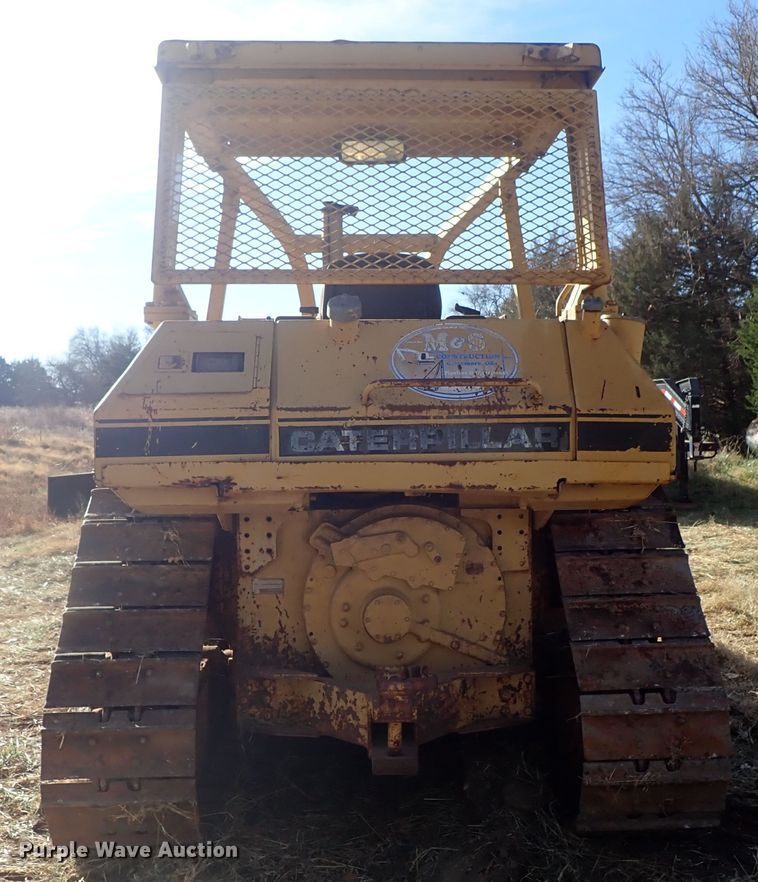 image for item DB7538 1986 Caterpillar D5H dozer