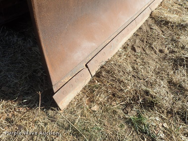 image for item DB7538 1986 Caterpillar D5H dozer