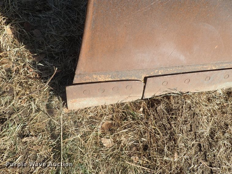 image for item DB7538 1986 Caterpillar D5H dozer