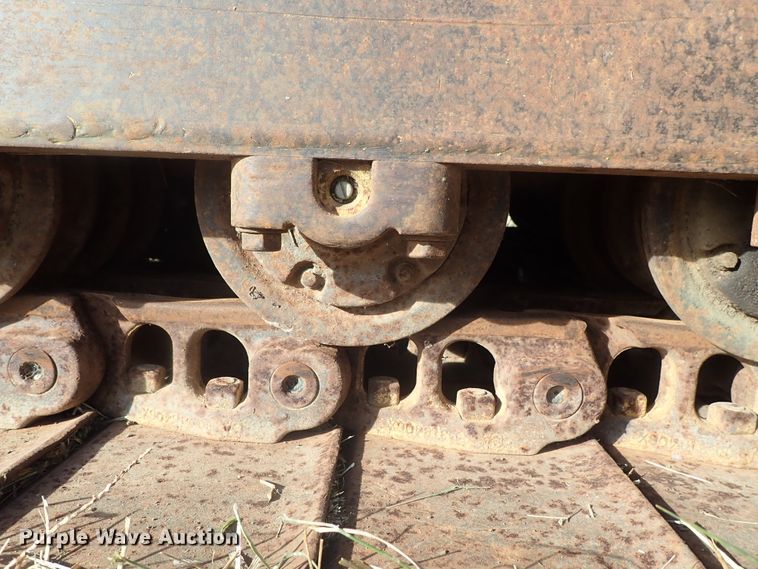 image for item DB7538 1986 Caterpillar D5H dozer