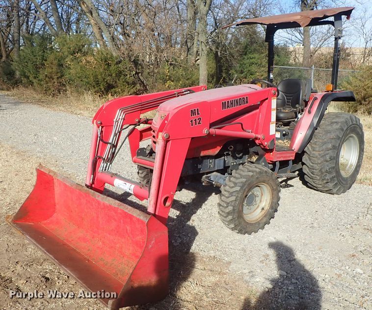image for item DB7539 2006 Mahindra 3510 MFWD tractor