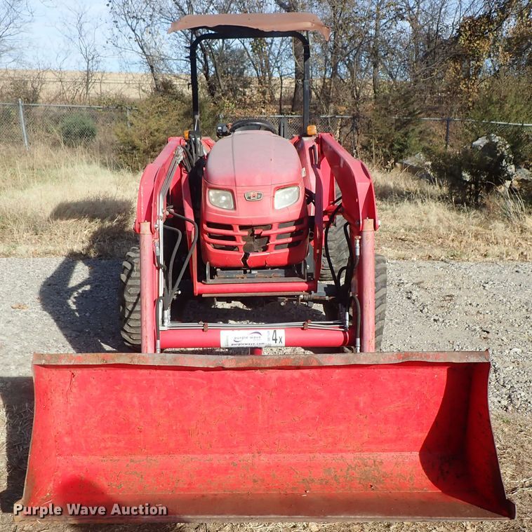 image for item DB7539 2006 Mahindra 3510 MFWD tractor