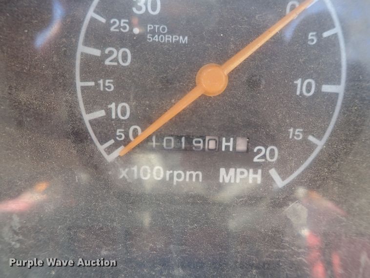 image for item DB7539 2006 Mahindra 3510 MFWD tractor