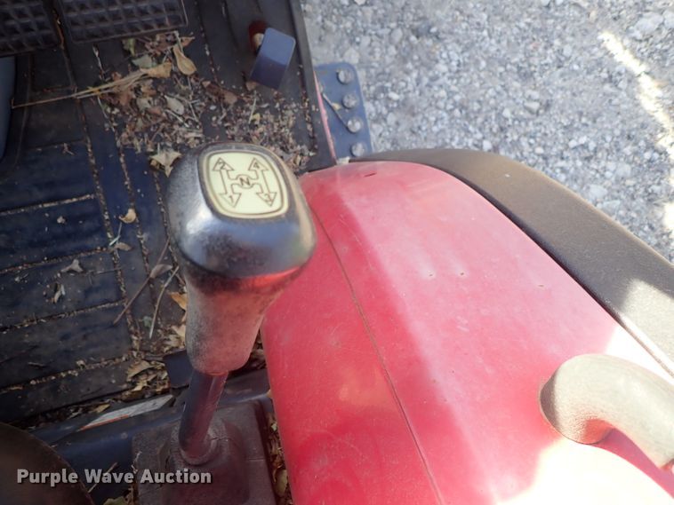 image for item DB7539 2006 Mahindra 3510 MFWD tractor