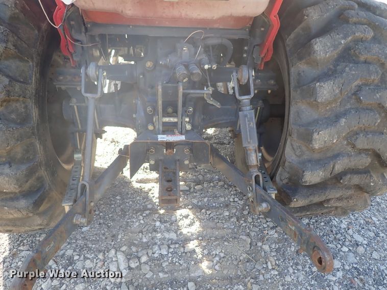 image for item DB7539 2006 Mahindra 3510 MFWD tractor