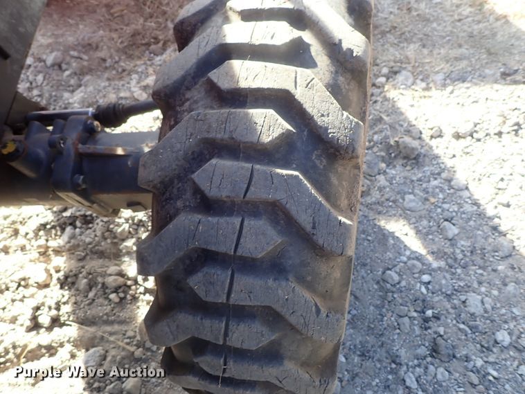 image for item DB7539 2006 Mahindra 3510 MFWD tractor