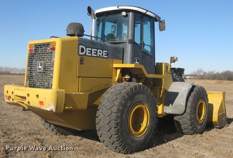 image for item DC1419 2004 John Deere 644J wheel loader