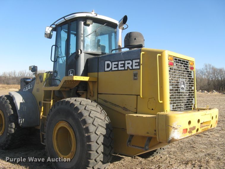 image for item DC1419 2004 John Deere 644J wheel loader