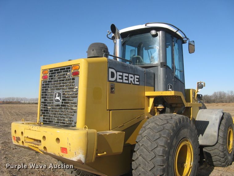 image for item DC1419 2004 John Deere 644J wheel loader