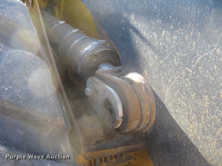 image for item DC1419 2004 John Deere 644J wheel loader