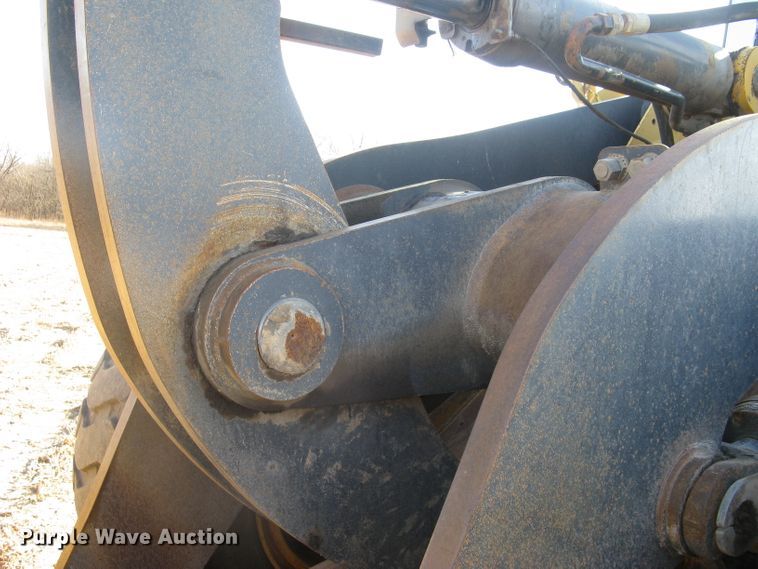 image for item DC1419 2004 John Deere 644J wheel loader