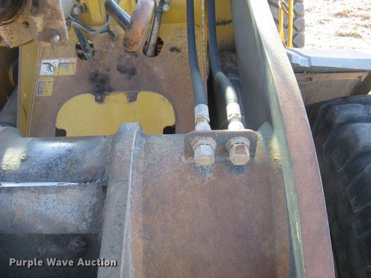 image for item DC1419 2004 John Deere 644J wheel loader