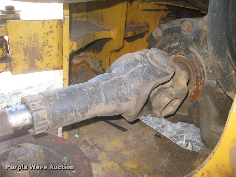 image for item DC1419 2004 John Deere 644J wheel loader