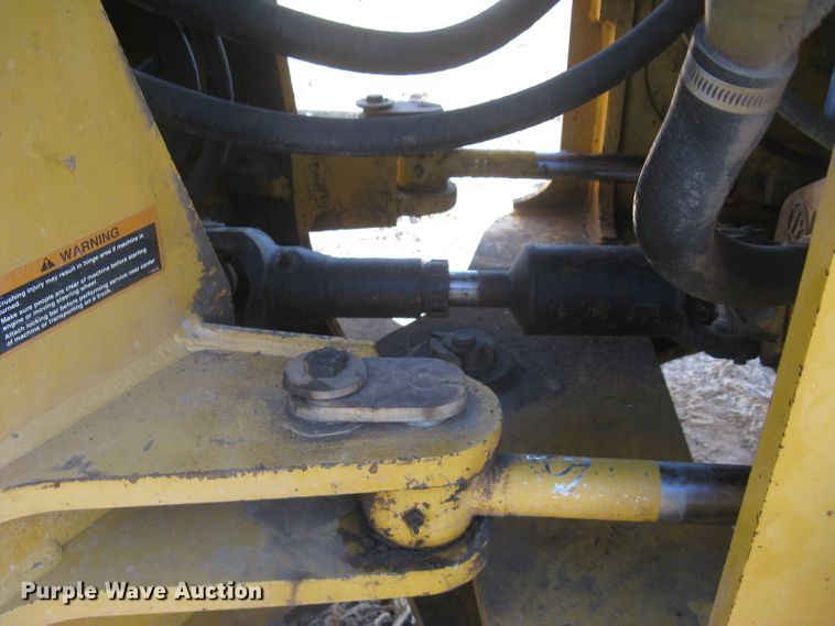image for item DC1419 2004 John Deere 644J wheel loader