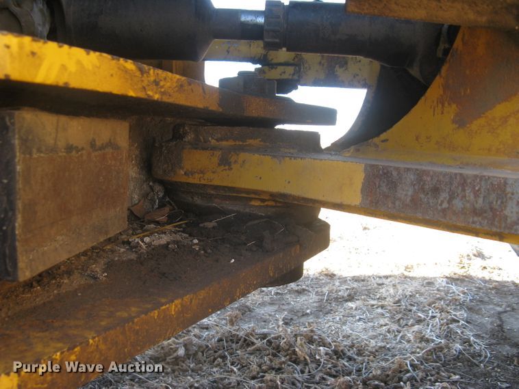 image for item DC1419 2004 John Deere 644J wheel loader