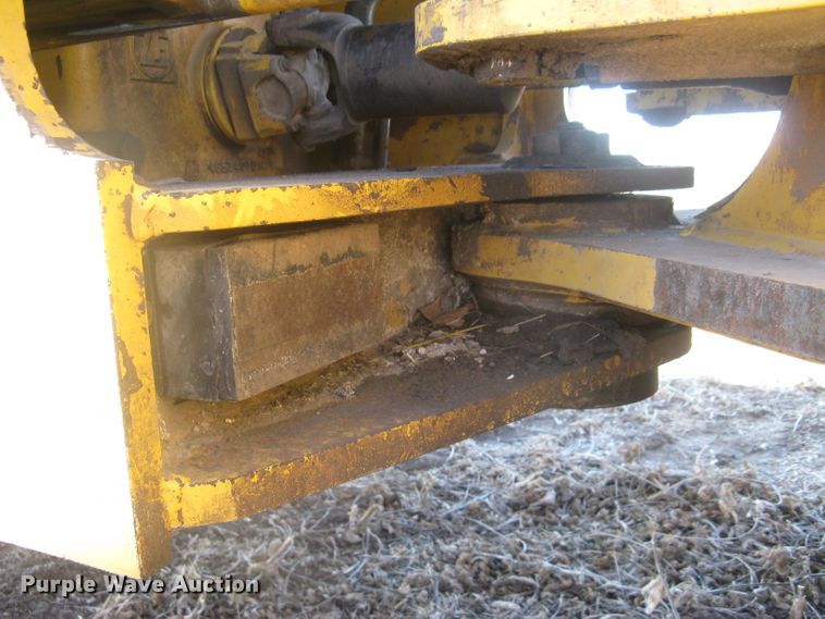 image for item DC1419 2004 John Deere 644J wheel loader