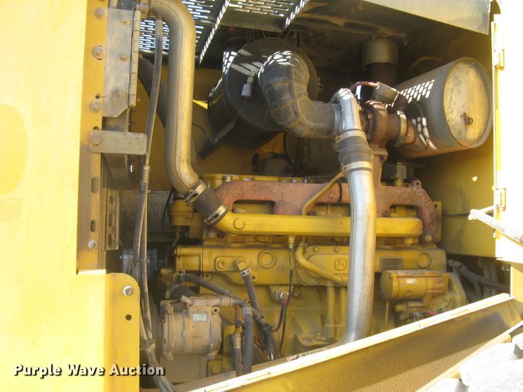 image for item DC1419 2004 John Deere 644J wheel loader