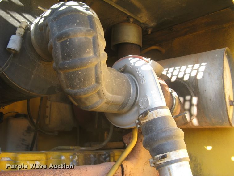 image for item DC1419 2004 John Deere 644J wheel loader