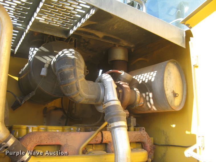 image for item DC1419 2004 John Deere 644J wheel loader