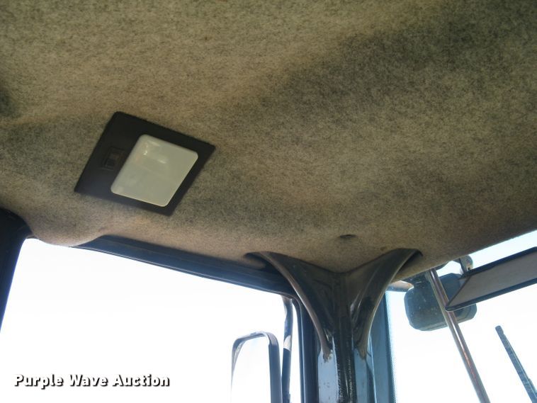 image for item DC1419 2004 John Deere 644J wheel loader