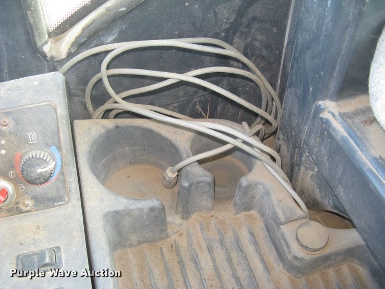 image for item DC1419 2004 John Deere 644J wheel loader