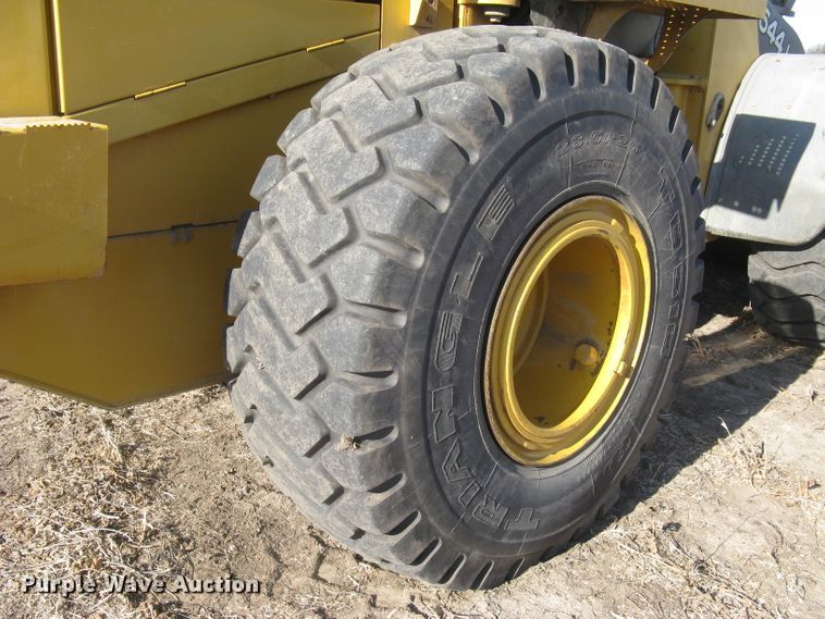 image for item DC1419 2004 John Deere 644J wheel loader