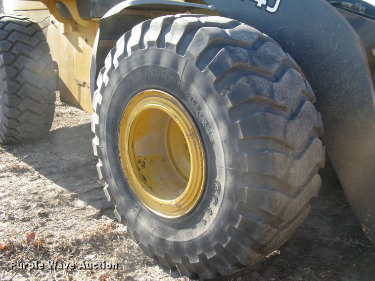 image for item DC1419 2004 John Deere 644J wheel loader